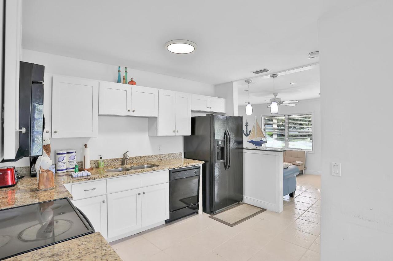 Kaslo Breeze Villa Веро Бийч Екстериор снимка